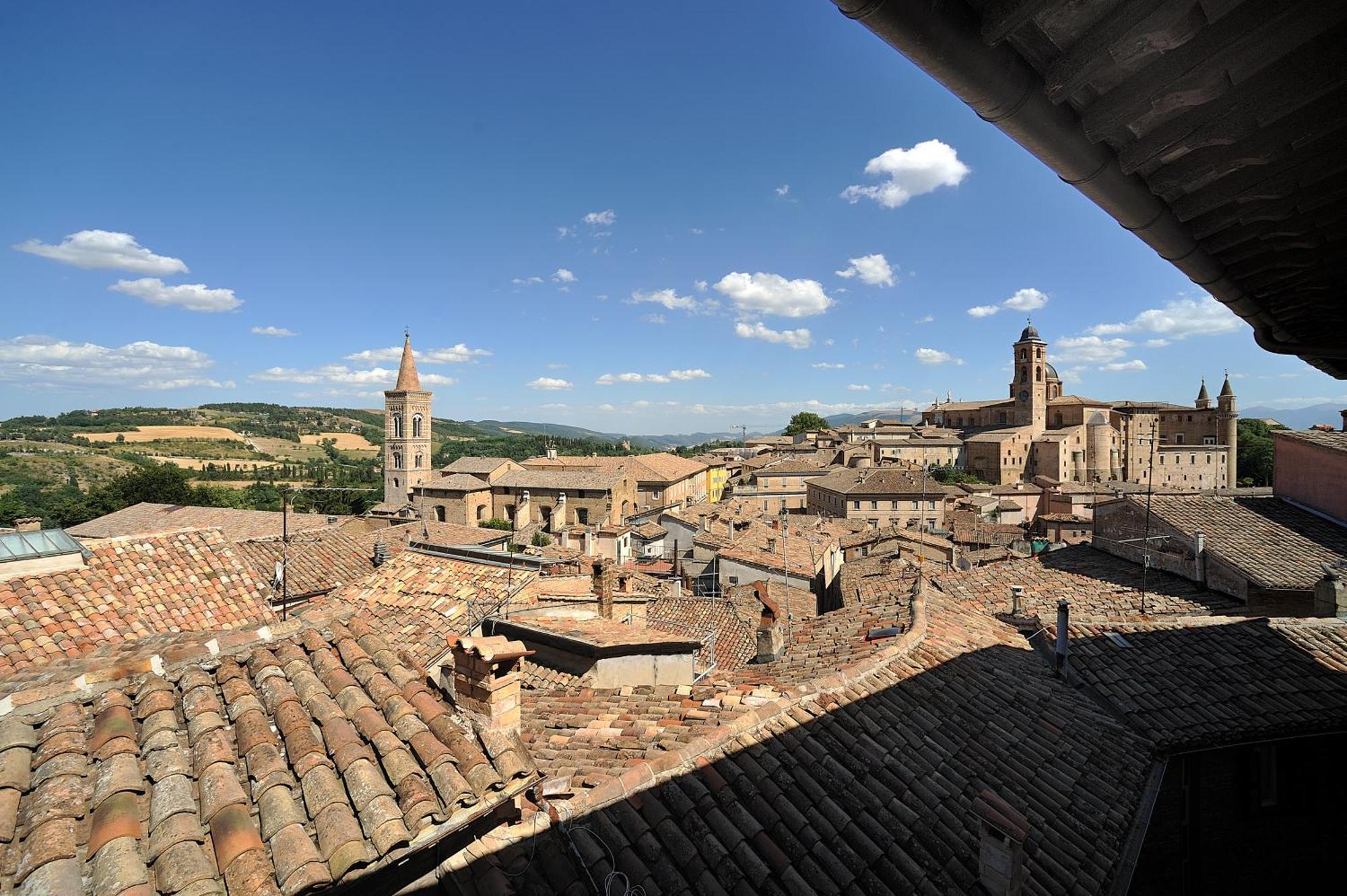 Albergo Hotel Raffaello Urbino Bagian luar foto