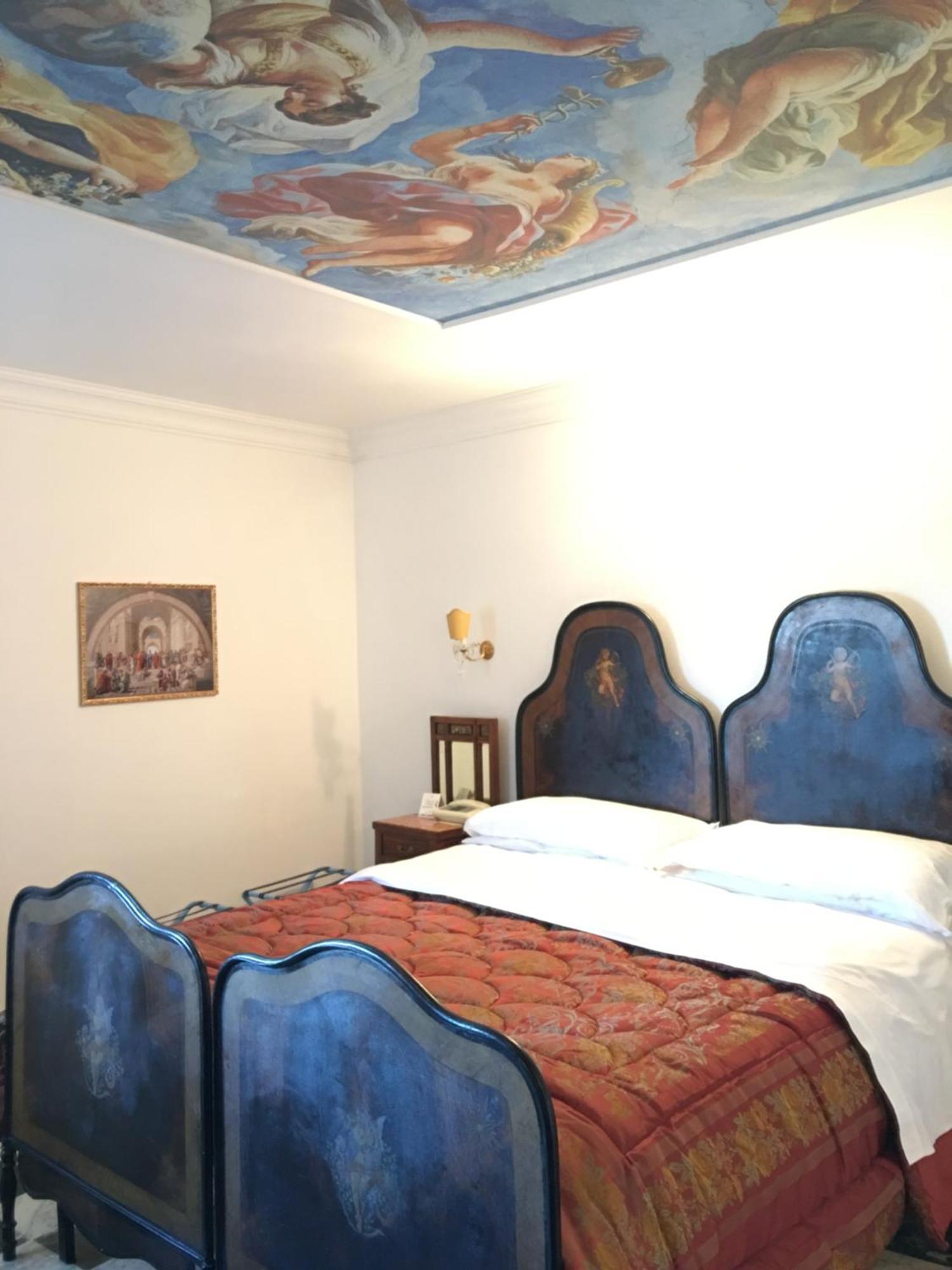 Albergo Hotel Raffaello Urbino Bagian luar foto